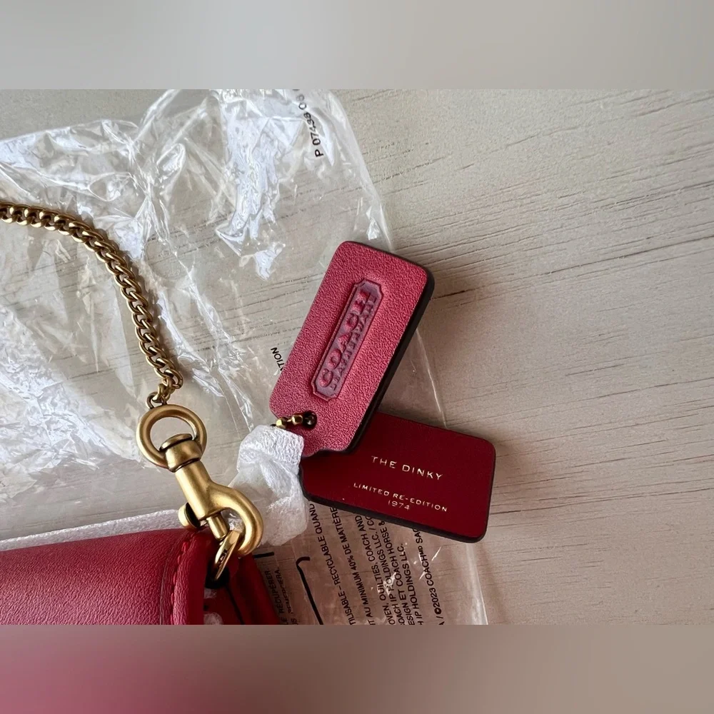 🍒 NWT COACH Glovetanned Leather Mini Dinky Bag 14 B4/ruby red limited edition - Picture 5 of 11
